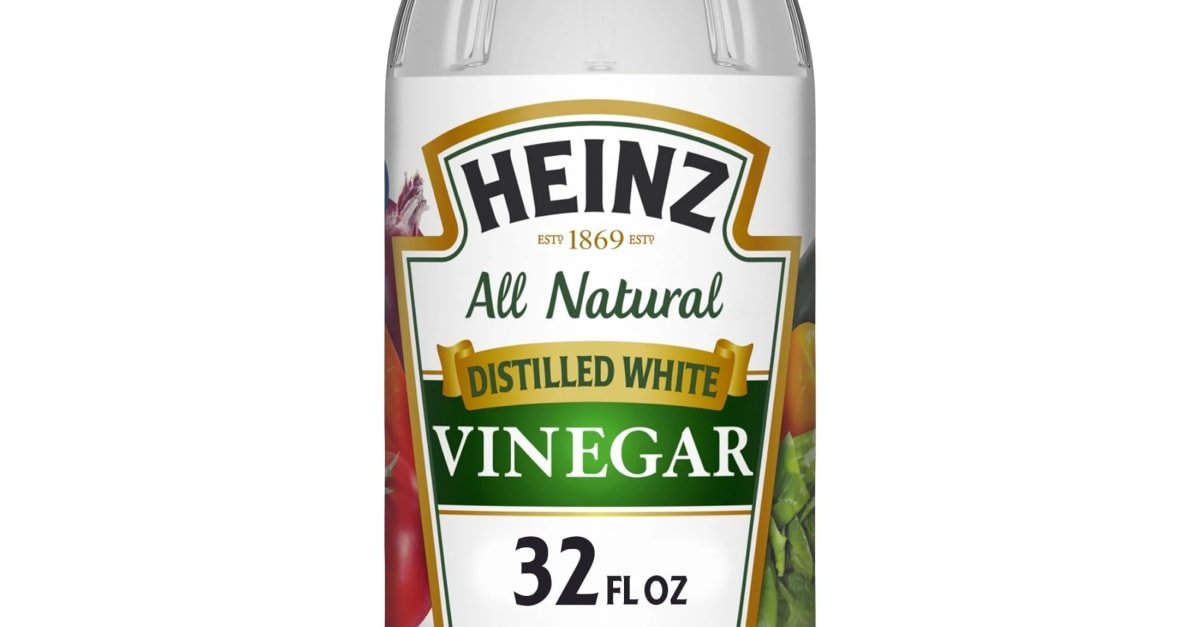 Vinaigre blanc : le flacon le moins cher du supermarché nettoie presque tout (sauf ces surfaces)